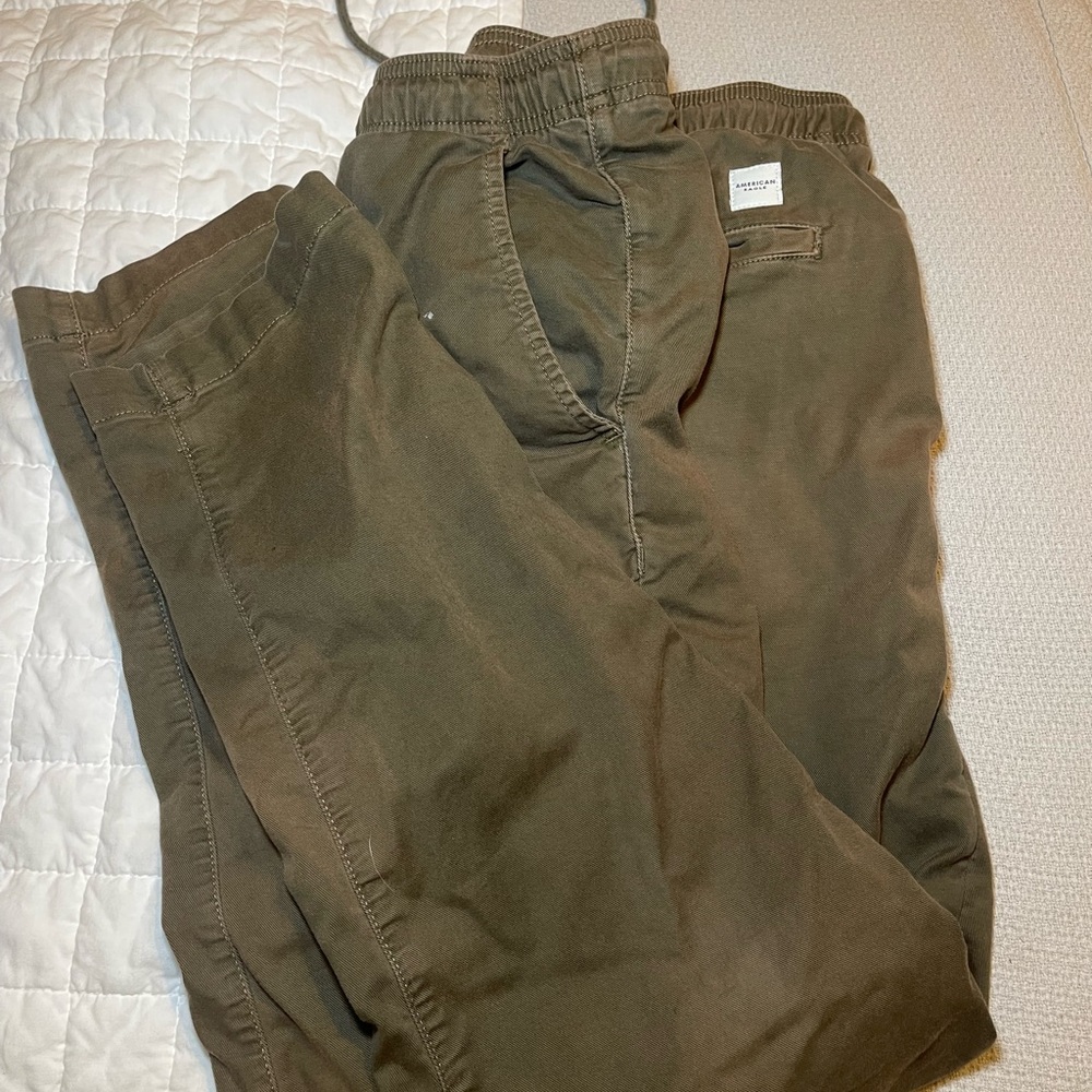 Army green joggers American eagle mens flex